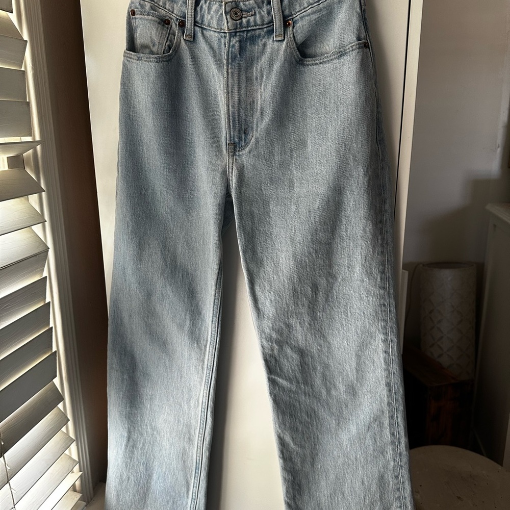 Abercrombie & Fitch 90s Relaxed High Rise Jeans Size 24